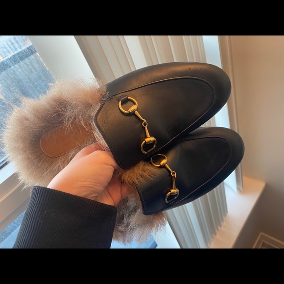 SOLD💗Authentic Gucci women's Princetown fur black mules slippers - Picture 3 of 6